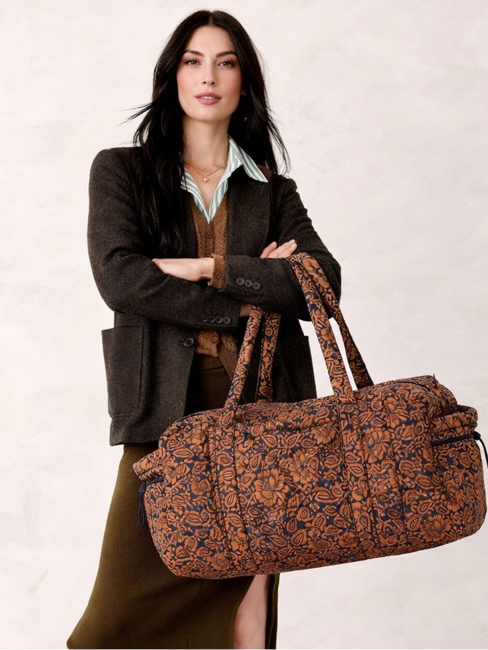 Vera Bradley Original Duffel Bag Featherweight Lotus Montage Roasted Pecan